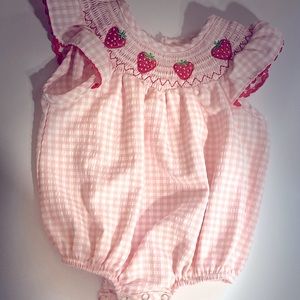 Strawberry Patch Romper 3months